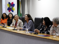 Vencedoras do Prêmio Mulheres e Ciência falam sobre luta por afirmação em ambientes dominados por homens