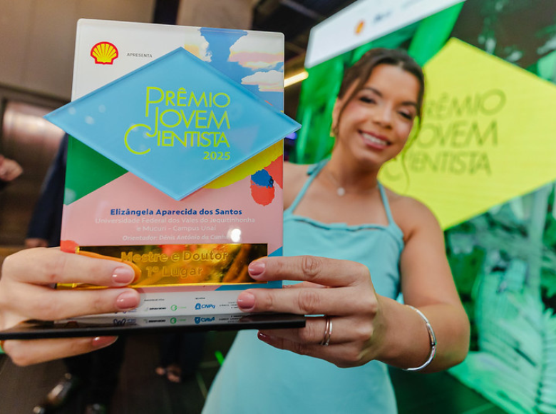 Vencedores da edição de 2025 receberam premiação e destacaram importância do prêmio como incentivo para a juventude se dedicar à ciência.