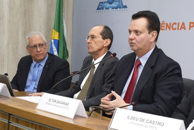 Mario Neto, Alvaro Prata e Ministro Gilberto Kassab (3).jpg