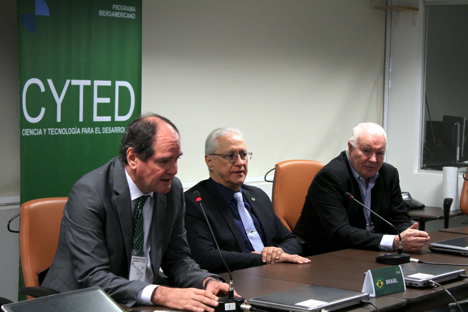 Mario Neto - Pres.do CNPq, Secretário do CYTED, Lélio Fellows - Foto-Marcelo Gondim  (8).JPG