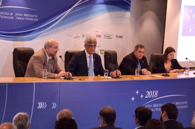 João Luiz Azevedo-CNPq, Júlio Semeghini-MCTIC, Paulo Alvim-MCTIC e Tatiana Ribeiro-MBC (4).JPG