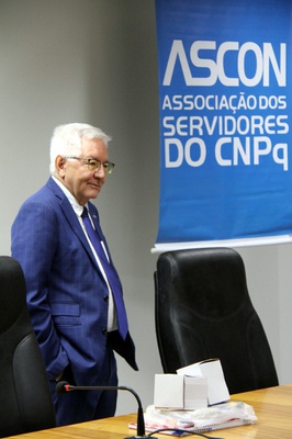 09.JPG