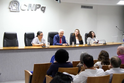10. Mesa de Apresentação 09/03/2026