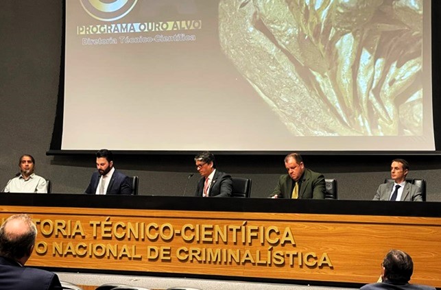 Homenagem perícia Ouro Alvo