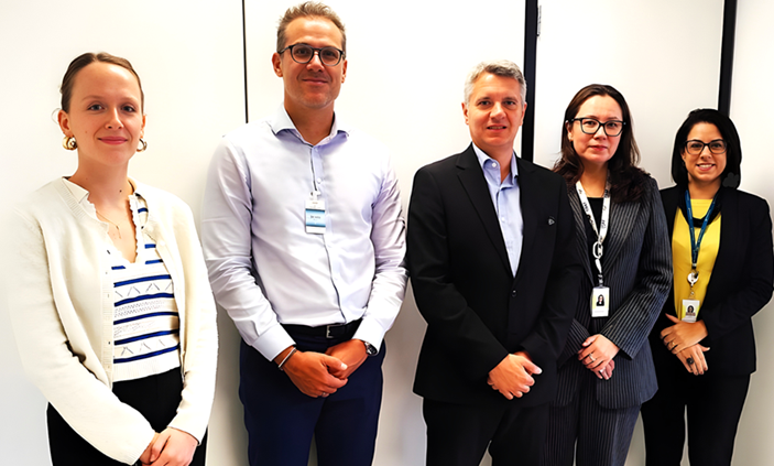 Coaf recebe representantes da Embaixada da França para fortalecer a cooperação bilateral