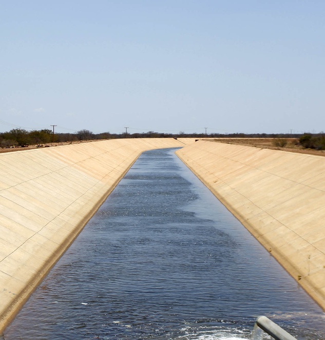 Canal de irrigação.jpeg