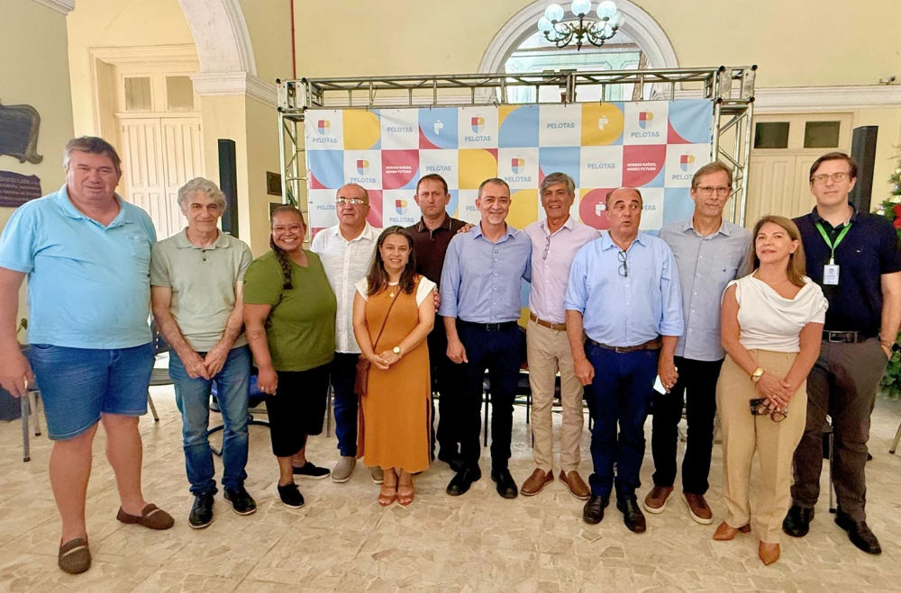 Conab anuncia R$ 4 milhões para compra de pêssego de produtores gaúchos