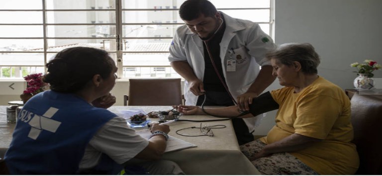 profissionais de saúde.jpg