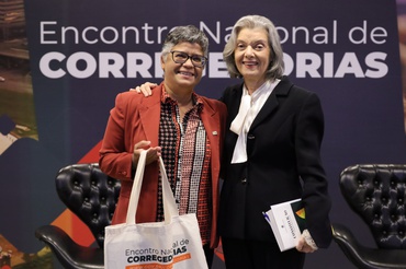 Eveline Brito e Carmen Lucia