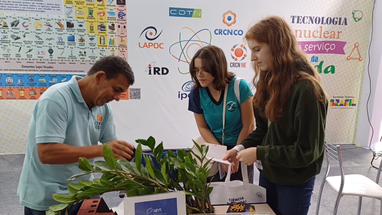 CRCN-NE/CNEN marca presença na 21ª Semana Nacional de Ciência Tecnologia