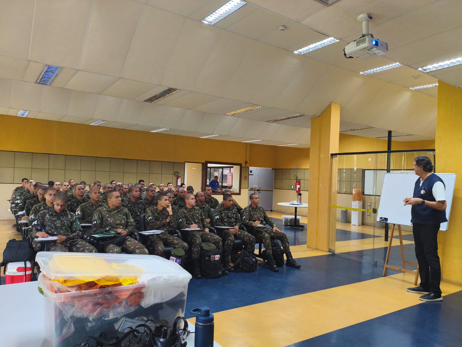 CRCN-NE/CNEN ministra treinamento em emergências radiológicas e nucleares para o Exército