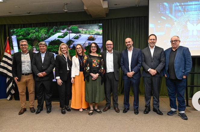 Newton Frateschi, Wanderley de Almeida, Adriana Flosi, Juliana Daguano, Luciana Santos, Dário Saadi, Gustavo Petta, Luís Henrique Pinto e   Álvaro Duarte (crédito: Rogério Capela/Prefeitura de Campinas)