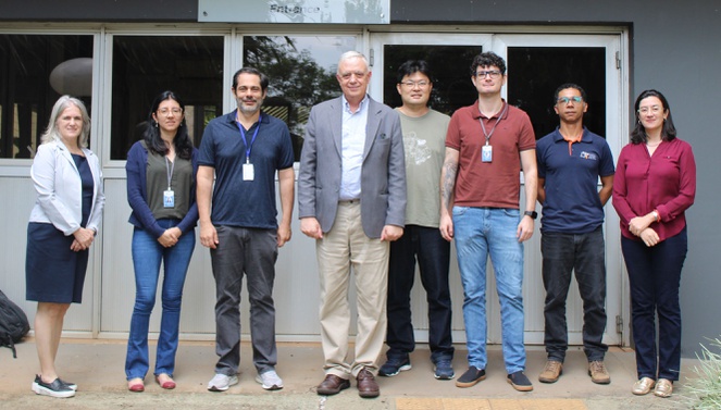 Fernanda Mendes (INPE), Marilyn Ibanez, Ricardo Bonacin (CTI), Paulo Nobre (INPE), Gilson Shimizu, Matheus Bernardelli, Márcio Sant'Ana e Erica Dias (CTI), em reunião sobre o SIPEC no CTI Renato Archer.