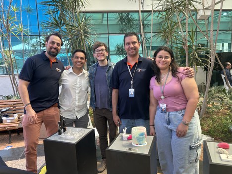 Parte da equipe do CTI Renato Archer presente no evento.