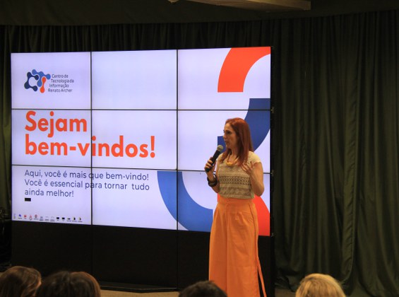  Juliana Daguano, diretora do CTI Renato Archer