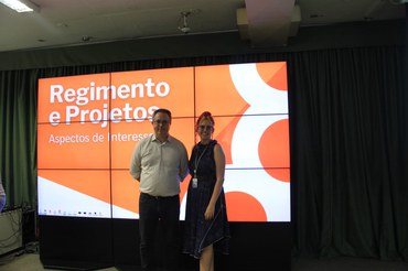 Pedro Lyra – Coordenador de Planejamento e Melhorias de Processos e Vanessa Ferreira – Chefe da Divisão de Gestão, Acompanhamento e Controle da Prestação de Serviços