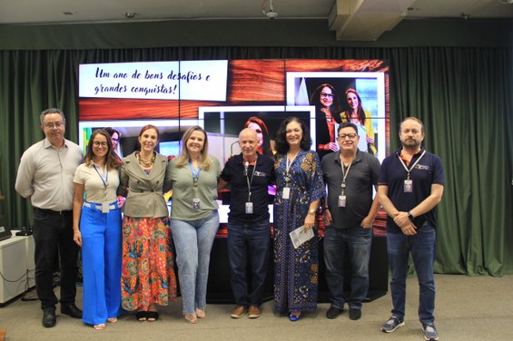 Diretoria CTI - Da esquerda para a direita: Pedro Lyra, Michele Odnicki, Juliana Daguano, Paula Ropelo, Gilberto Martins, Mônica Berton, Thebano Santos e Fernando Ely