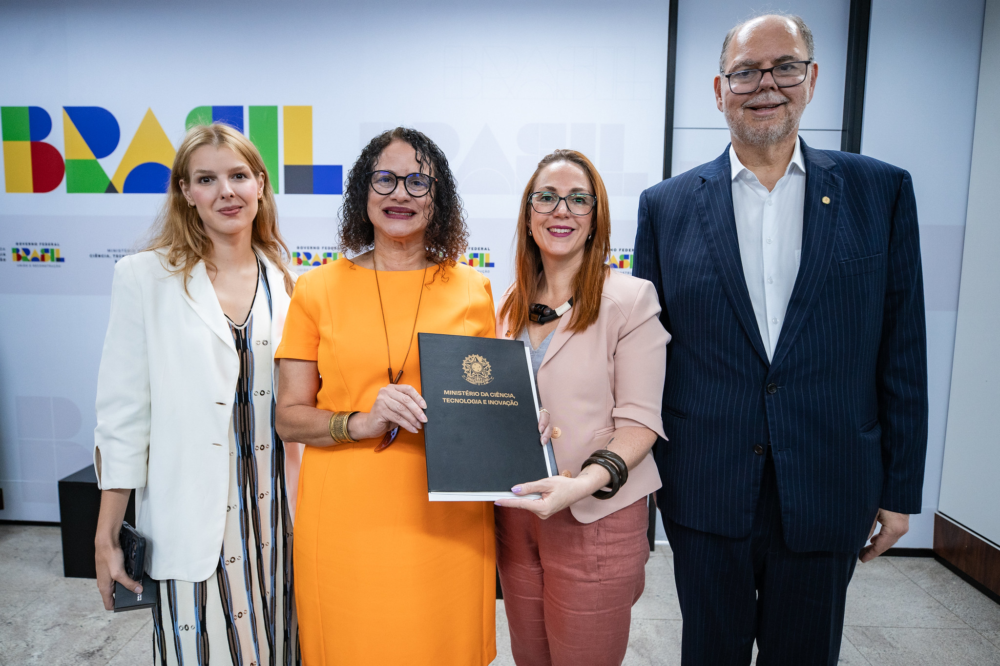 CTI Renato Archer assina Memorando de Entendimento com a Secretaria de Inovação e Inteligência Artificial do Paraná