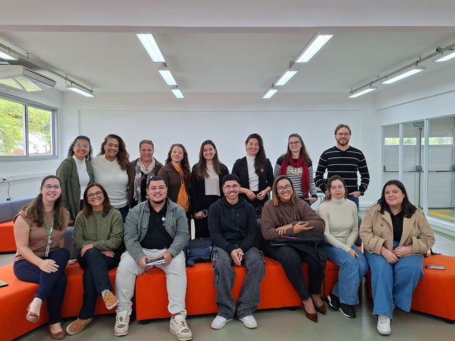 Participantes e facilitadores do Programa Mulheres na Tecnologia durante a última capacitação.