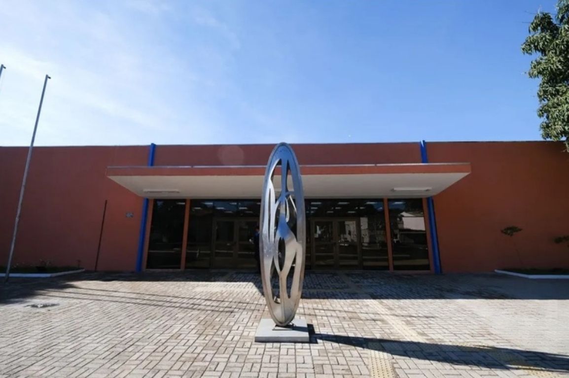Biblioteca Demonstrativa Maria da Conceição Moreira Salles oferece serviços de leitura, pesquisa e atividades culturais