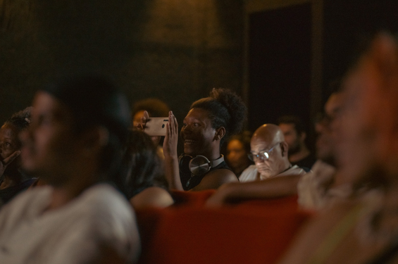 Exibição de curtas e apresentações musicais na inauguração. Foto: Levi Meirelles