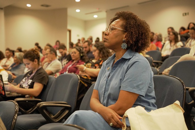 Secretária Roberta Martins acompanha apresentação de resultados da territorialização de políticas públicas construídas com participação social. Foto: Tarcísio Boquady/MinC