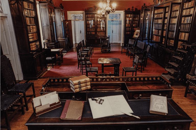 Ação da Fundação Casa de Rui Barbosa contribui para prisão de um dos maiores ladrões de livros raros do país