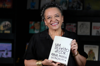 Ana Maria Gonçalves é a primeira mulher negra a se tornar imortal da Academia Brasileira de Letras