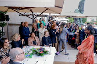 Ao lado das primeiras-damas do Brasil e França, Margareth Menezes prestigia apresentação de moda que celebra a diversidade brasileira em Paris