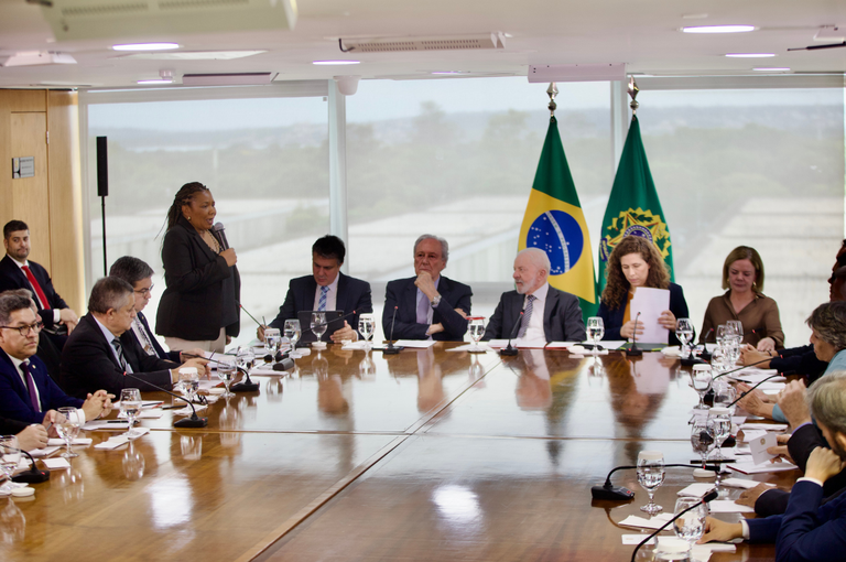 Copy of Cópia de carrossel.png