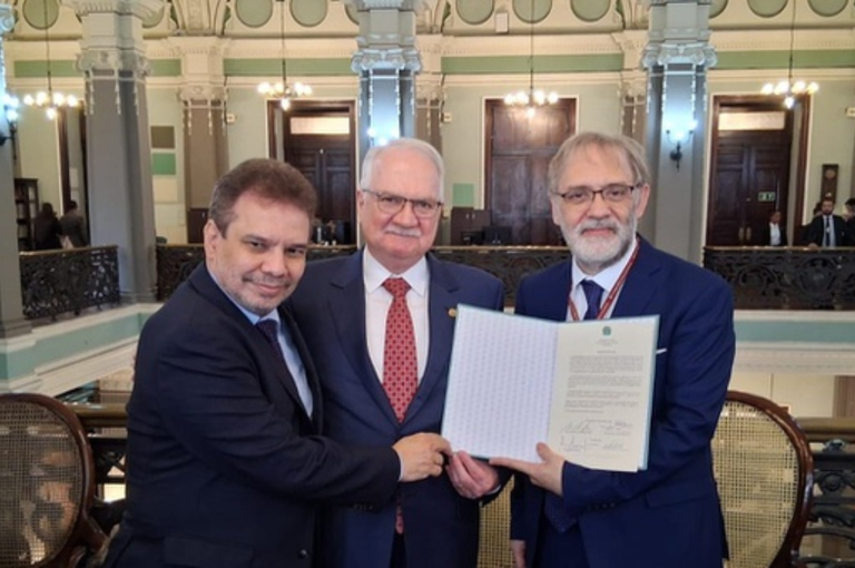 Copy of Cópia de carrossel (1).png