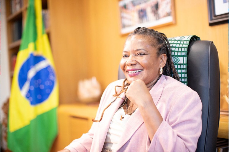 Cópia de carrossel (3).jpg