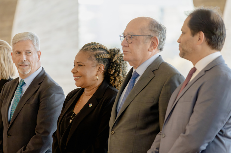 Copy of carrossel (13).png