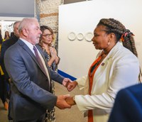 Em viagem à China com presidente Lula, ministra da Cultura deve assinar acordo bilateral