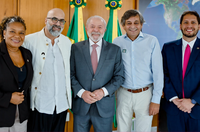 Margareth Menezes e Márcio Tavares se encontram com Valter Hugo Mãe em Brasília