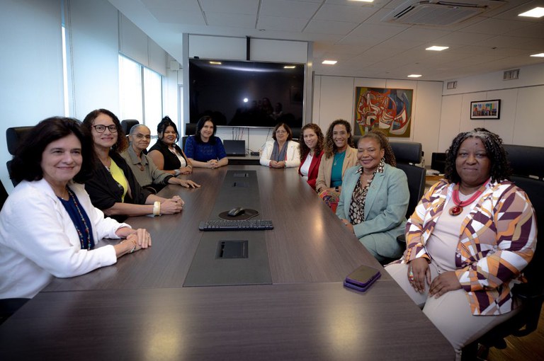 Margareth Menezes participa de encontro estratégico com ministras do Governo Federal