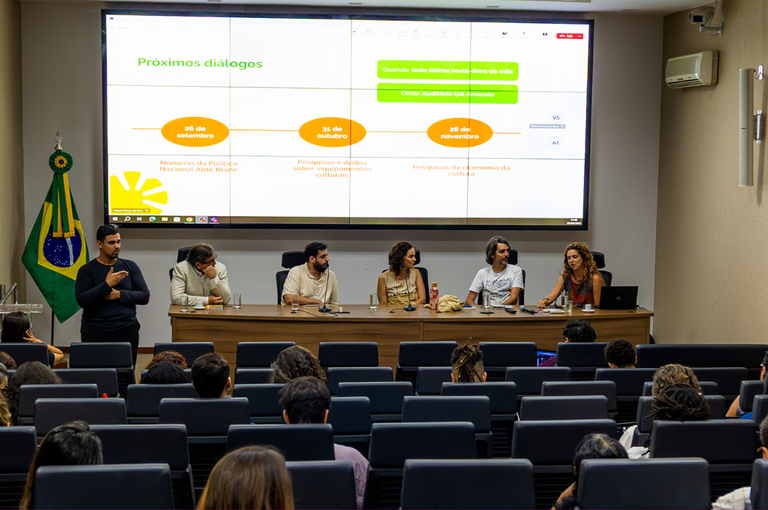 Copy of Cópia de carrossel.png