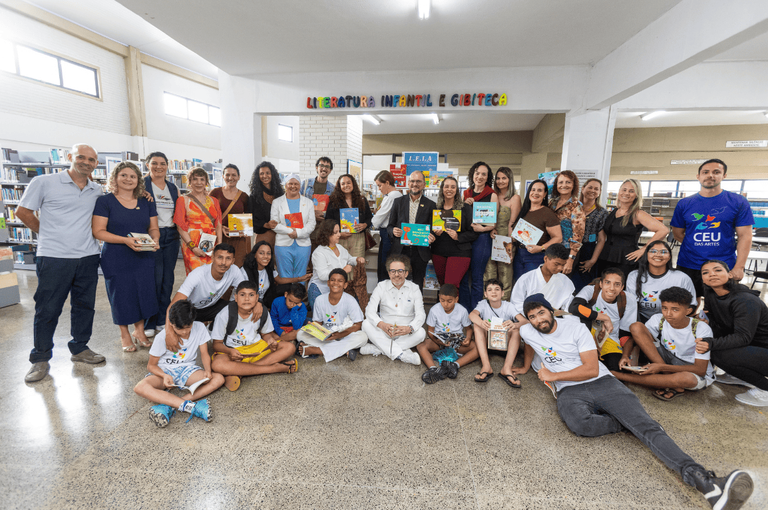 visita biblioteca publica ceilandia - Giba MinC