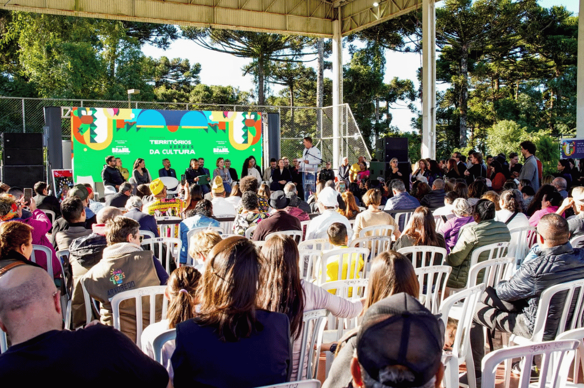 Paraná é o primeiro estado a alcançar 100% de adesão ao Sistema Nacional de
Cultura