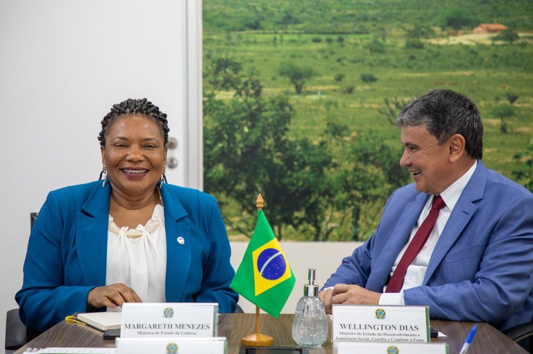 Pauta interministerial discute integração de programas para trabalhadores da cultura