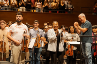 Teatro Baccarelli: ministra da Cultura visita primeira sala de concertos dentro de uma favela no mundo
