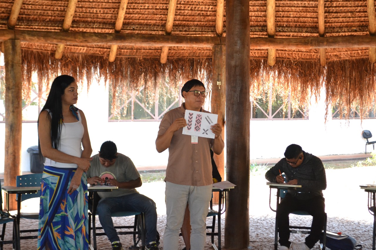 Fotos do encontro do grafismo kaingang