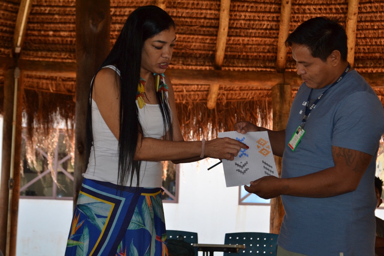 Fotos do encontro do grafismo kaingang