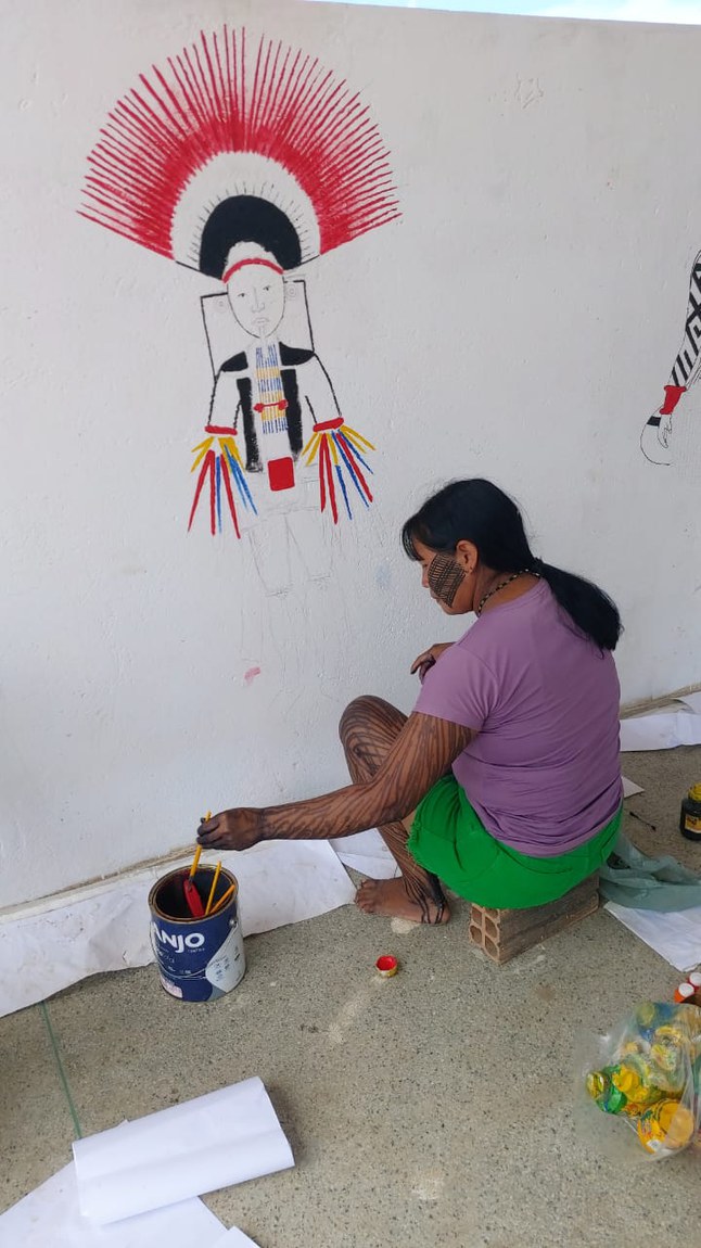 Indígenas criando arte Kaxowaari Tapirapé