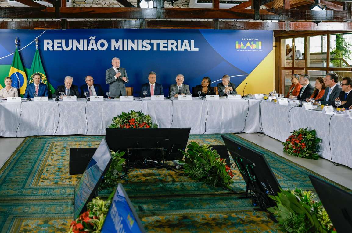 Margareth Menezes participa da última reunião ministerial de 2025