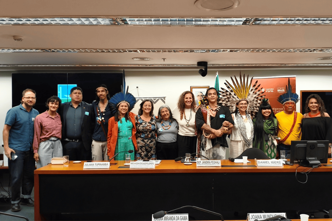 Encontro na Câmara dos Deputados reuniu representantes do Governo do Brasil, lideranças indígenas, especialistas e parlamentares para discutir os caminhos para a construção e aprovação do PNCPI