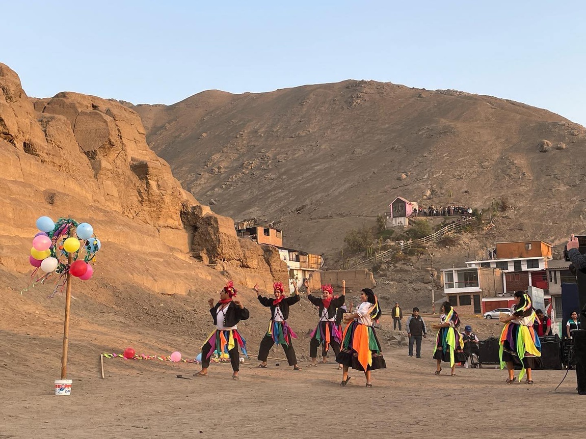 Apresentação de dança do Centro Cultural Kallpachay Perú durante o 5° Congresso Latino-americano de Cultura Viva Comunitária, em 2022 (Foto: IberCultura Viva)