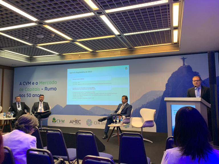 20221207_painel_3_evento_cvm_46_anos  (2).png