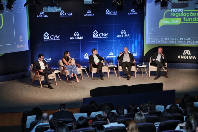 20230112_evento_cvm_anbima_fala_cvm_-mesa_debate-divulgacao_anbima.png