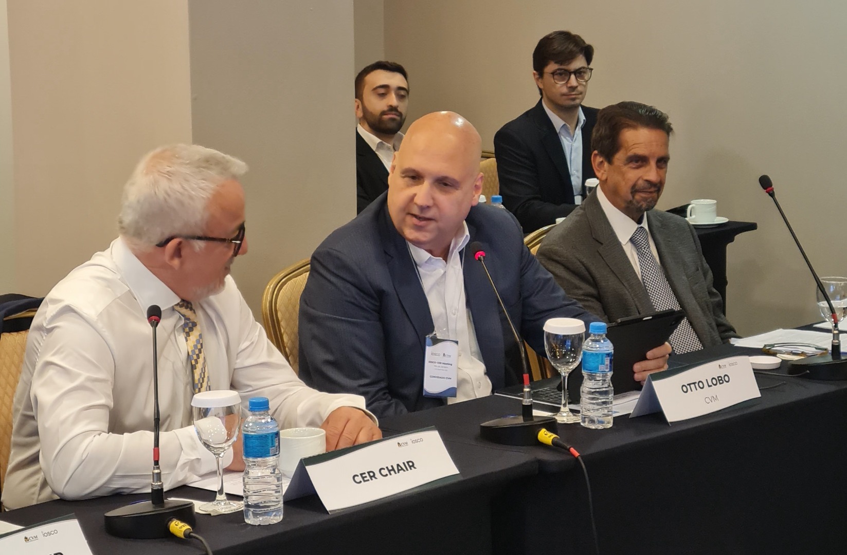 20250911-presidente-interino-cvm-otto-lobo-eduardo-manhaes-reuniao-comite-iosco.jpg